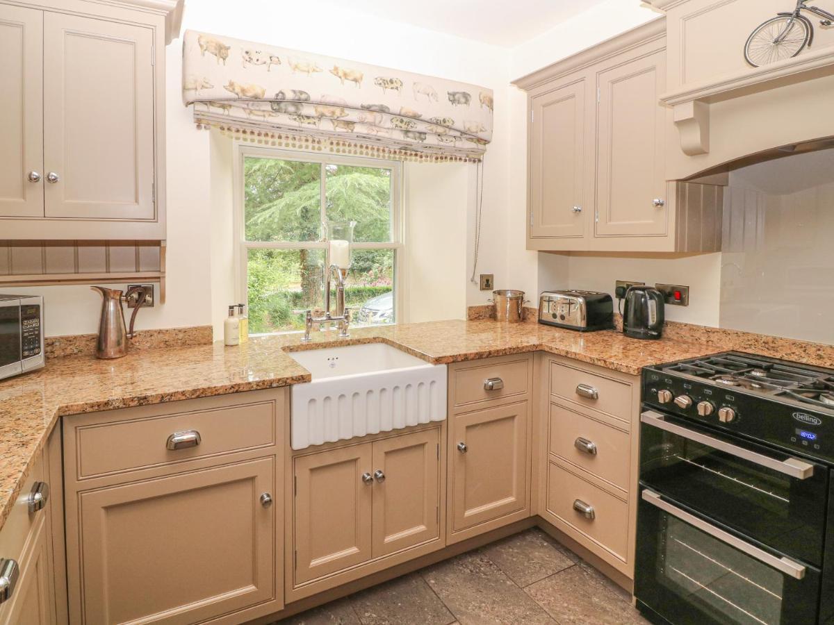 The Tack Room Cottage Ashover Екстериор снимка
