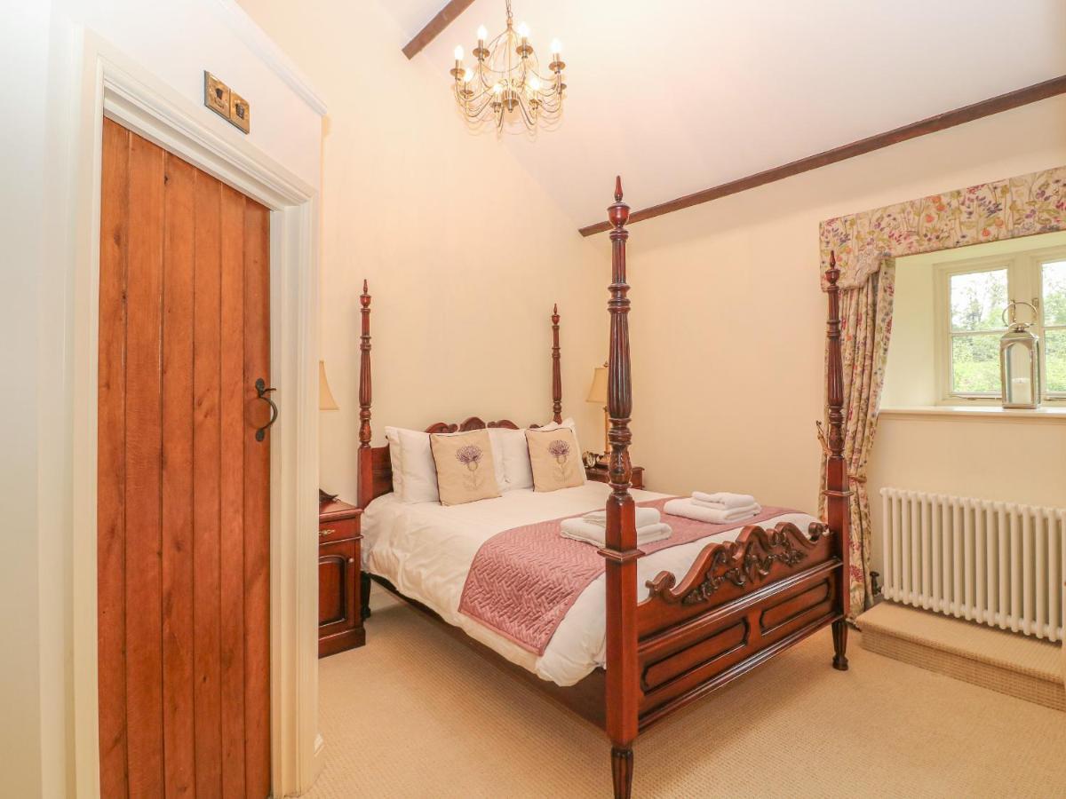 The Tack Room Cottage Ashover Екстериор снимка